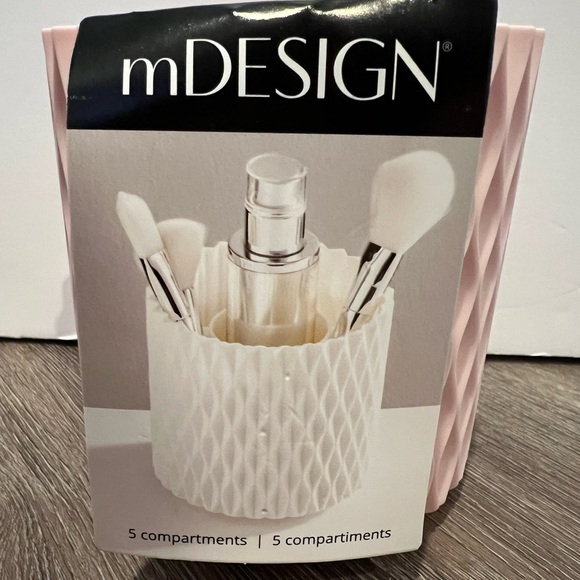 mDesign Make-up Brush Turntable- 5 Compartments- NWT - Picture 3 of 5